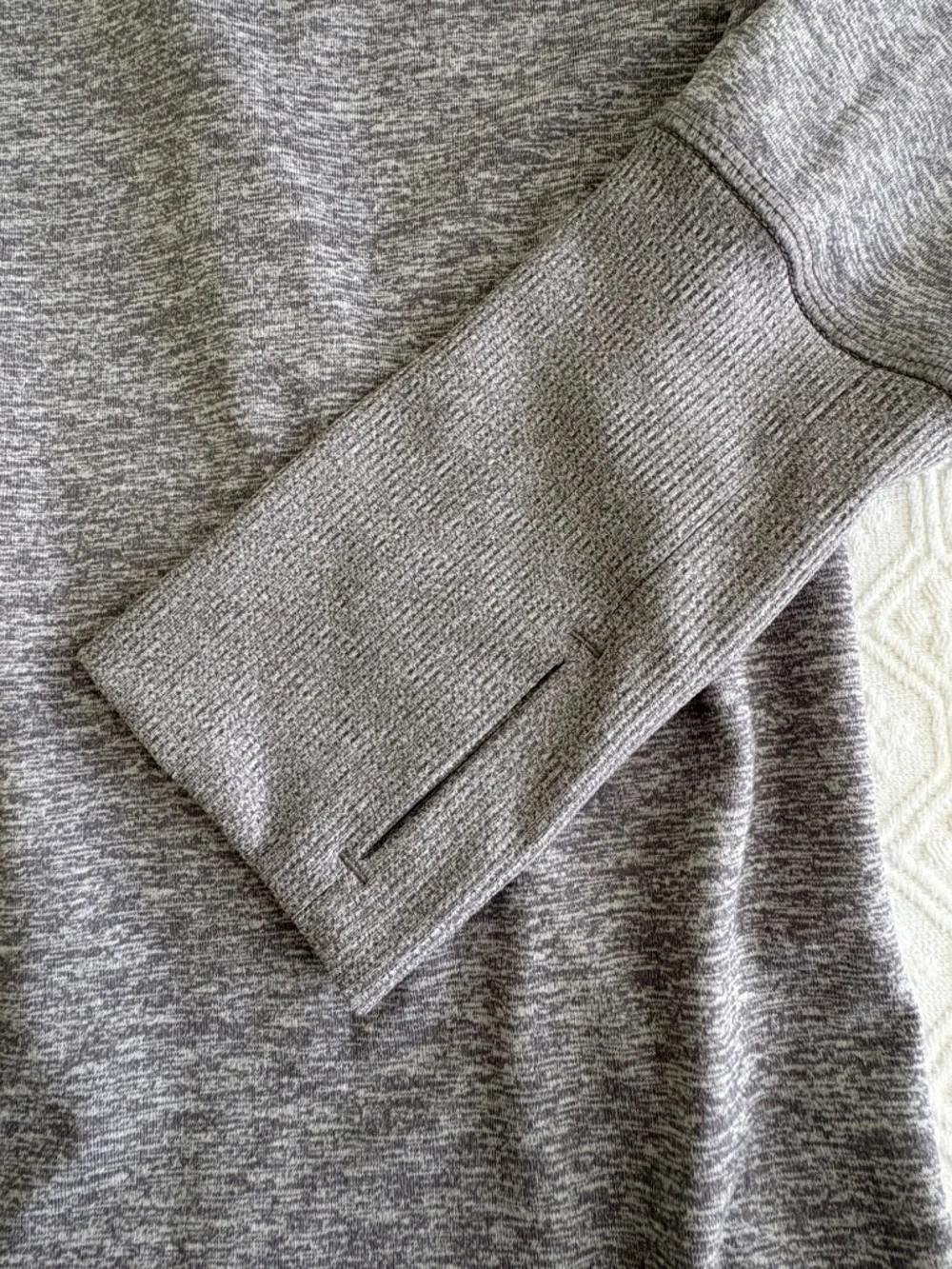 Nike Women's Dri-FIT Quarter-Zip Running Pullover Heather Gray Thumbholes Size L